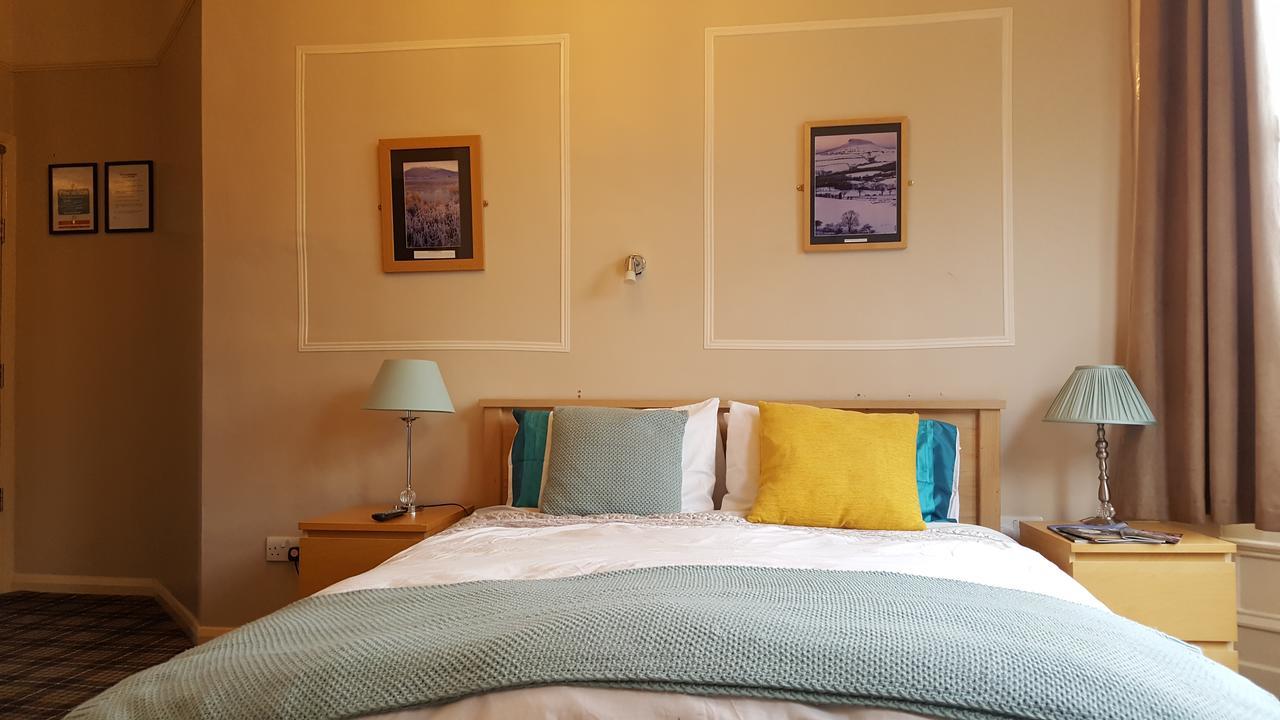 Moorgarth Guest house 3*